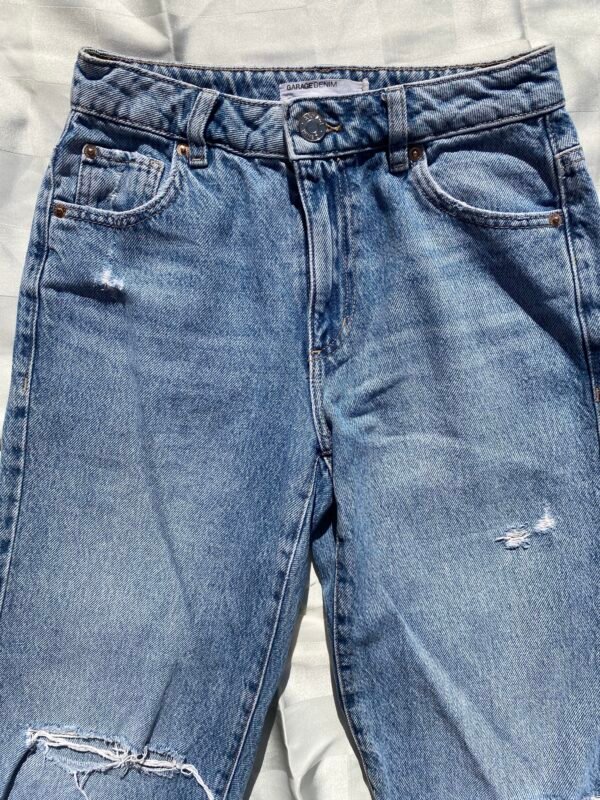 Jeans Abercrombie & Fitch The '90s Mom High Rise Distressed Jeans Abercrombie & Fitch The '90s Mom High Rise Distressed